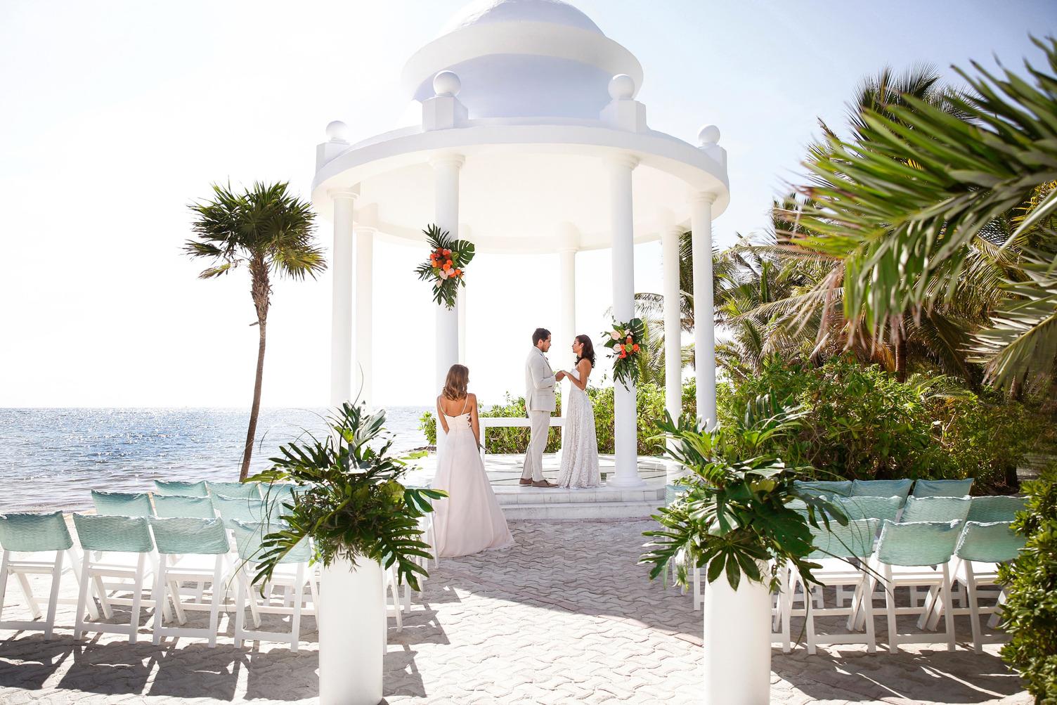 Grand Palladium Colonial & Resort