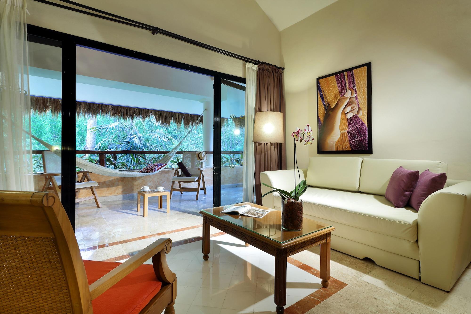 Grand Palladium Colonial & 5*