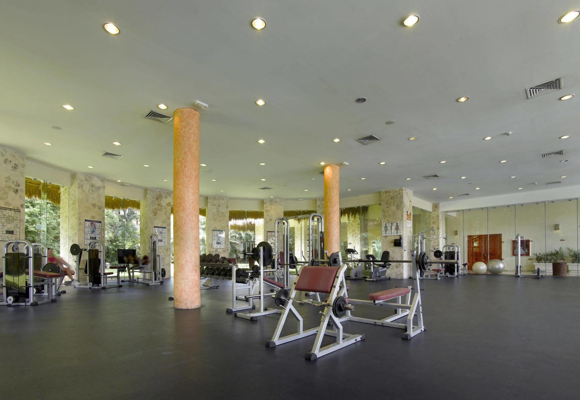 Resort Grand Palladium Colonial & 5*